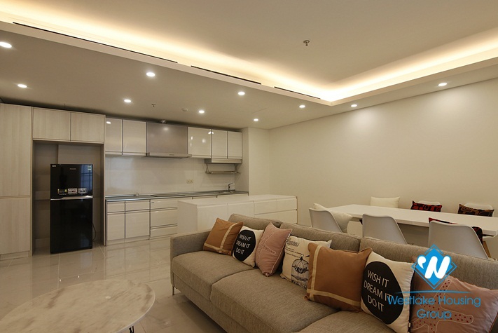 Hanoi Aqua Central 03 bedroom apartment for rent, 44 Yen Phu, Hanoi